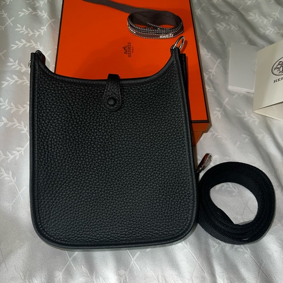 HERMES MINI AMAZONE EVELYNE TPM 16 SHOULDER BAG CLEMENCE - Picture 5 of 16